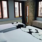 Seven Taksim شقة فندقية اسطنبول